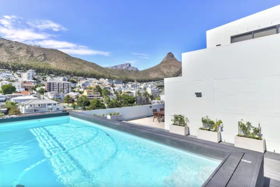 2 Bedroom Property for Sale in Sea Point Western Cape